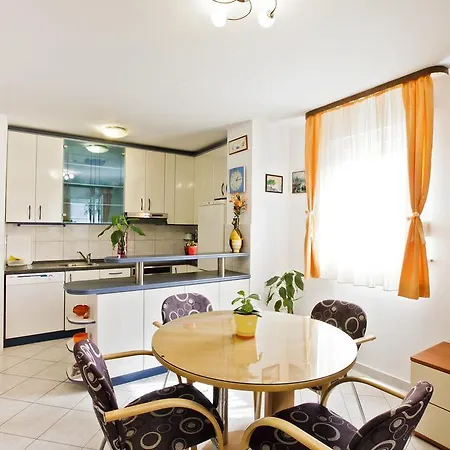 Fine Apartman Salona